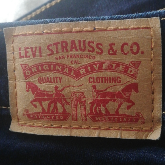 SOLDLevi's size 32 shaping skinny dark blue - Picture 4 of 4